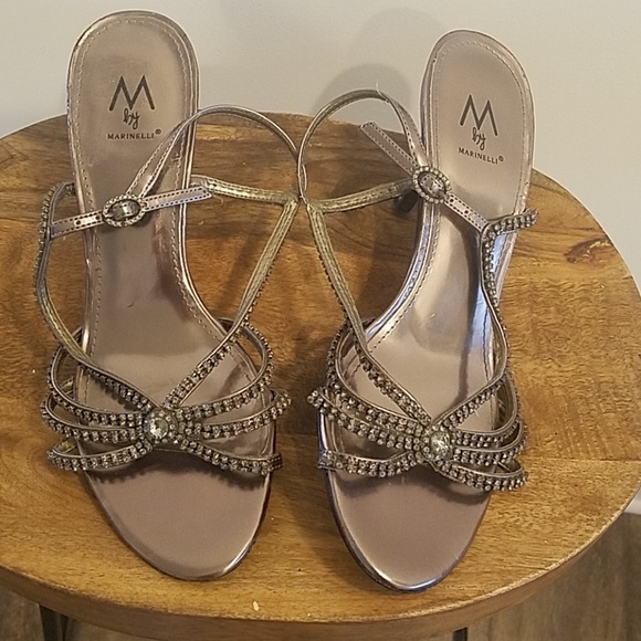 Shoes - 🤑🤑 OPEN TOES Low Heels Classic 9